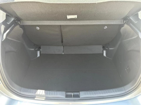 Toyota Yaris ACTIVE PLUS