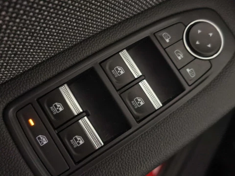 Renault Captur techno Eco-G 100cv (74 kW)