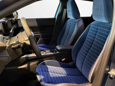 Lancia Ypsilon Edizione Limitata Cassina Hybrid 74kW