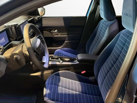 Lancia Ypsilon Edizione Limitata Cassina Hybrid 74kW