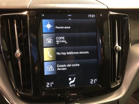 Volvo XC60 2.0 D5 MOMENTUM AUTO 4WD 5P