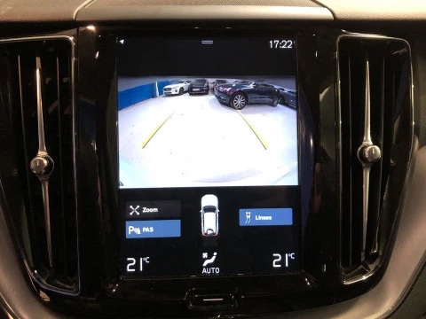 Volvo XC60 2.0 D5 MOMENTUM AUTO 4WD 5P