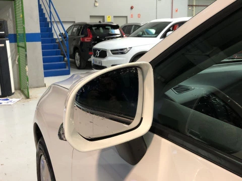 Volvo XC60 2.0 D5 MOMENTUM AUTO 4WD 5P