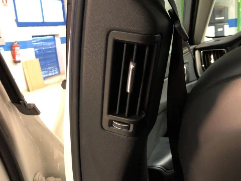 Volvo XC60 2.0 D5 MOMENTUM AUTO 4WD 5P