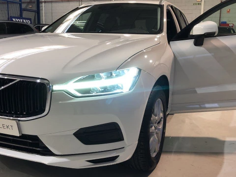 Volvo XC60 2.0 D5 MOMENTUM AUTO 4WD 5P