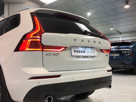 Volvo XC60 2.0 D5 MOMENTUM AUTO 4WD 5P