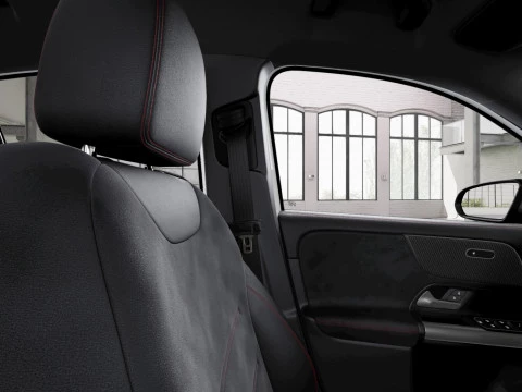 Mercedes-Benz GLA  200 d