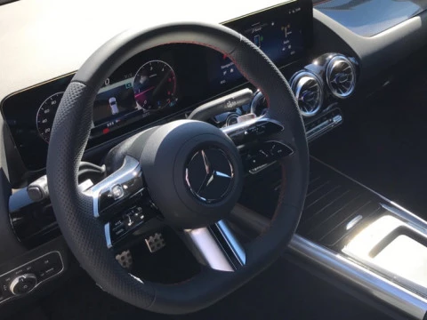 Mercedes-Benz GLA  200 d