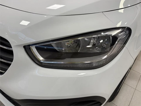 Mercedes-Benz Clase T 180 d