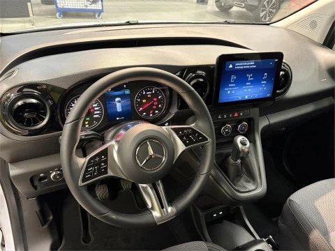 Mercedes-Benz Clase T 180 d