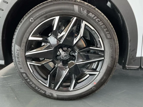 Peugeot 3008 Hybrid 1.2 107KW Allure eDCS6