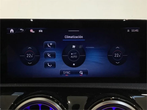 Mercedes-Benz Clase A 180 Sedán