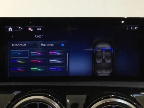 Mercedes-Benz Clase A 180 Sedán