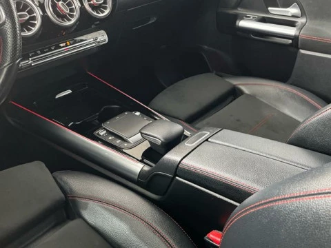 Mercedes-Benz GLA GLA 200 D