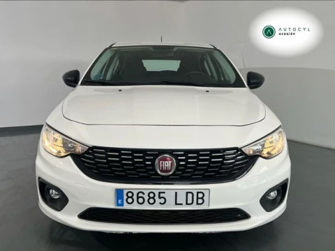 Fiat Tipo 1.6 Lounge 88kW (120CV) diesel Mjet 5P