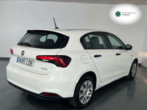 Fiat Tipo 1.6 Lounge 88kW (120CV) diesel Mjet 5P