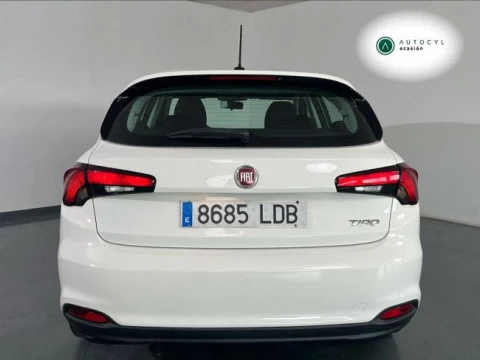 Fiat Tipo 1.6 Lounge 88kW (120CV) diesel Mjet 5P