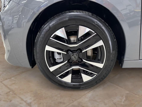Peugeot 208 Allure Gasolina 100 S&S 6 Vel. MAN