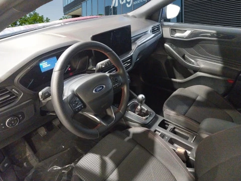 Ford Focus 1.0 Ecoboost MHEV 114kW ST-Line
