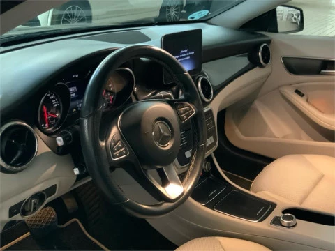 Mercedes-Benz CLA 200 d Shooting Brake