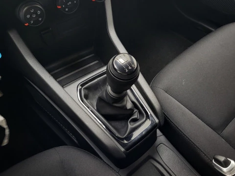 Renault Clio Authentic SCe 49 kW (67CV)