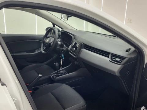 Renault Clio Authentic SCe 49 kW (67CV)