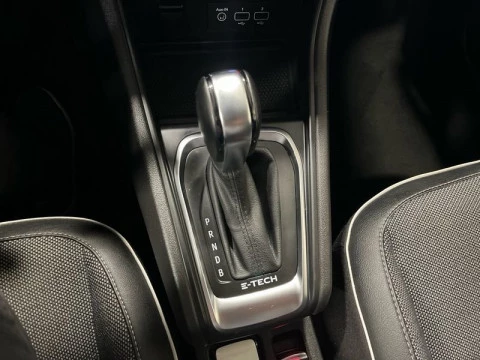 Renault Captur zen fast track E-Tech híbrido 105 kW