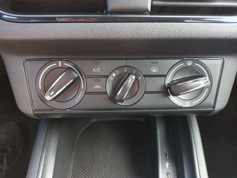 Skoda Kamiq  1.0 TSI Active 70kW