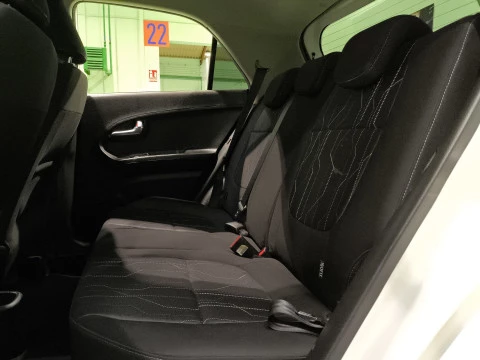 Kia Picanto 1.0  CVVT Tech 49 kW (66 CV)