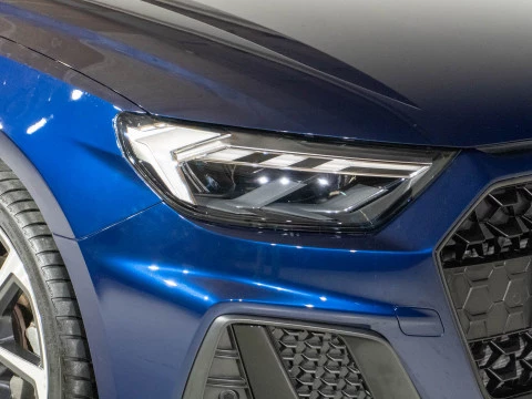 Audi A1 Sportback Adrenal Black 30TFSI 85kW S tr