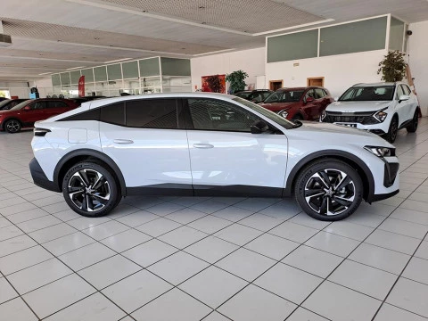 Peugeot 408 1.2 MHEV 145 E-DCS6 ALLURE 5P