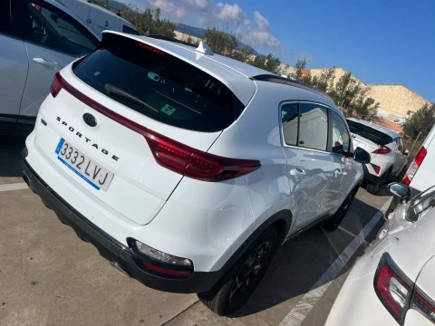 Kia Sportage 1.6 MHEV Black Edition 100kW (136CV) 4x2