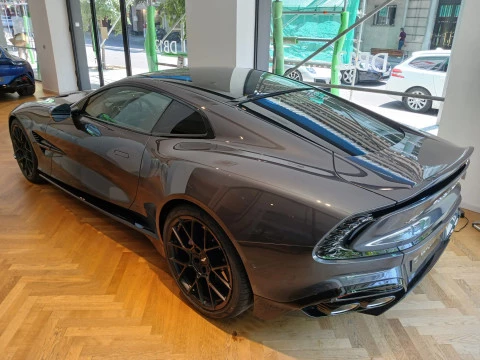 Aston Martin Vanquish 5.2 V12 Auto