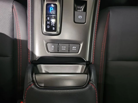 Lexus LBX 1.5 136cv HEV Elegant+ Black