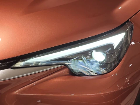 Lexus LBX 1.5 136cv HEV Elegant+ Black