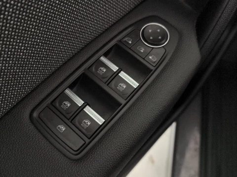 Renault Captur techno Eco-G 100cv (74 kW)