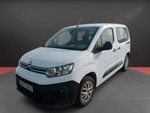 Citroën Berlingo Furgón Talla M BlueHDi (2022) | Eficiencia y Agilidad Urbana | Desde 260 € al mes Citroën Berlingo Furgón Talla M BlueHDi (2022) | Eficiencia y Agilidad Urbana | Desde 260 € al mes