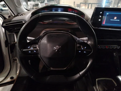 Peugeot 2008 Active BlueHDI 81kW (110CV)