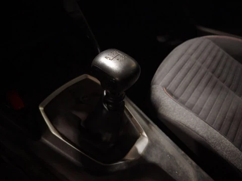 Peugeot 2008 Active BlueHDI 81kW (110CV)