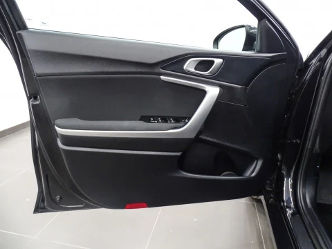 Kia Ceed 1.0 T-GDi 74kW (100CV) Concept