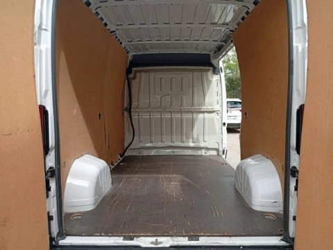 Citroën Jumper BlueHDi 103KW (140CV) Furgón 35L2H2