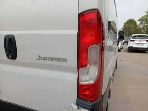 Citroën Jumper BlueHDi 103KW (140CV) Furgón 35L2H2