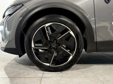 Peugeot 408 GT PURETECH 130 EAT8