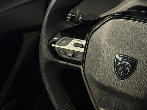 Peugeot 408 GT PURETECH 130 EAT8