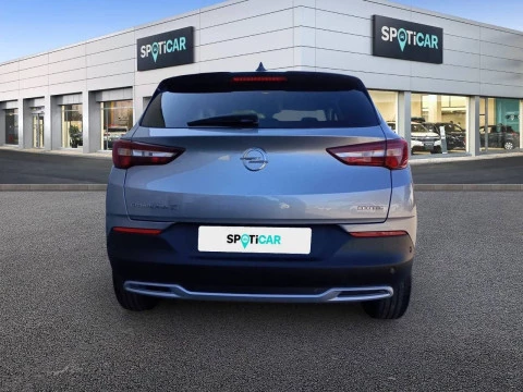 Opel Grandland X 1.2 Turbo Design & Tech