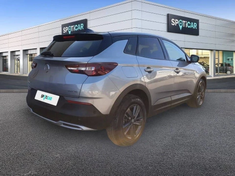 Opel Grandland X 1.2 Turbo Design & Tech
