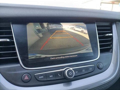 Opel Grandland X 1.2 Turbo Design & Tech