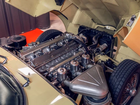 Jaguar E-Type Roadster