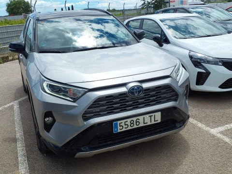 Toyota Rav4 2.5l 220H Style 4WD