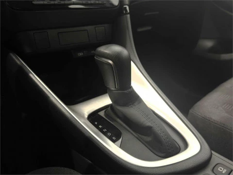 Toyota Yaris ACTIVE PLUS